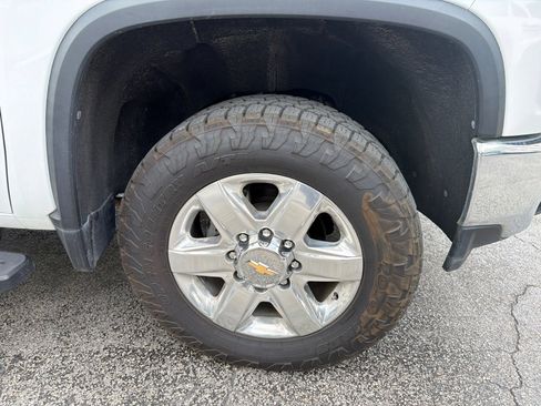 Used 2022 Chevrolet Silverado 3500 LTZ AWD/4WD image 8