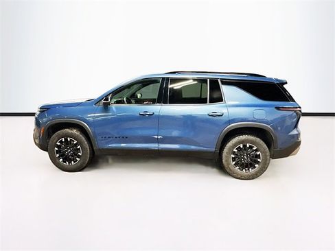 Used 2024 Chevrolet Traverse Z71 image 4