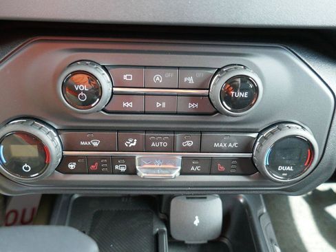 New 2026 Ford Bronco Outer Banks AWD/4WD image 24