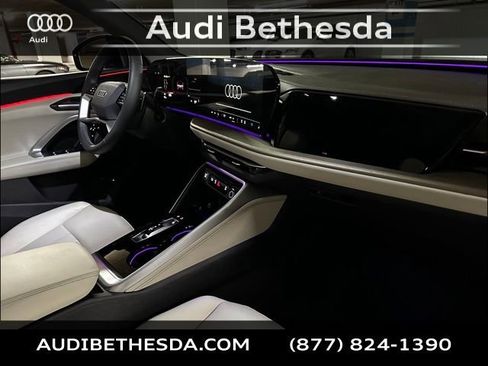 Certified 2025 Audi Q5 2.0T Premium Plus w/ Premium Plus image 11