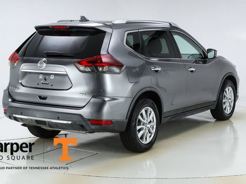 Used 2019 Nissan Rogue SV FWD image 9