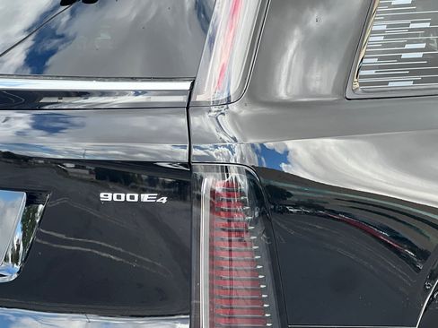 Used 2026 Cadillac Vistiq Luxury image 49