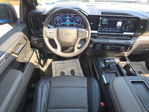 Used 2022 Chevrolet Silverado 1500 ZR2 w/ Technology Package image 20