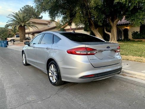 Used 2014 Ford Fusion SE image 6