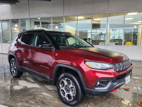 Used 2022 Jeep Compass Trailhawk w/ Sun and Sound Group image 25