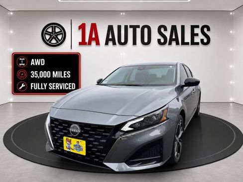 Used 2023 Nissan Altima 2.5 SR AWD/4WD image 1
