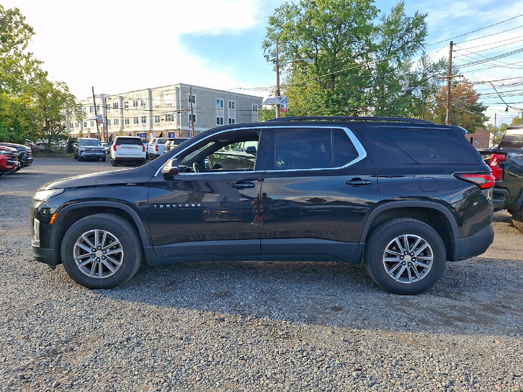 Used 2023 Chevrolet Traverse LT AWD/4WD image 4