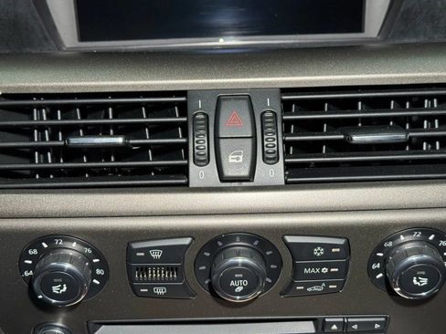 Used 2008 BMW 650i Coupe w/ Sport Pkg RWD image 39