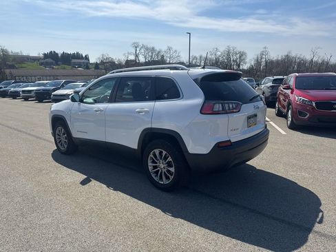 Used 2019 Jeep Cherokee Latitude Plus w/ Comfort/Convenience Group image 5