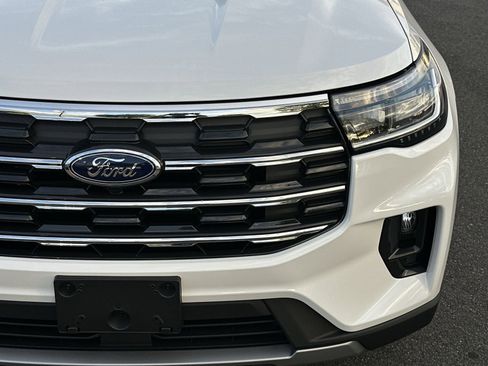 New 2025 Ford Explorer Active w/ Active Comfort Package image 35