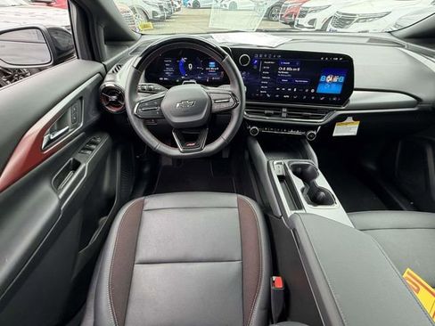 Certified 2024 Chevrolet Equinox EV RS image 12