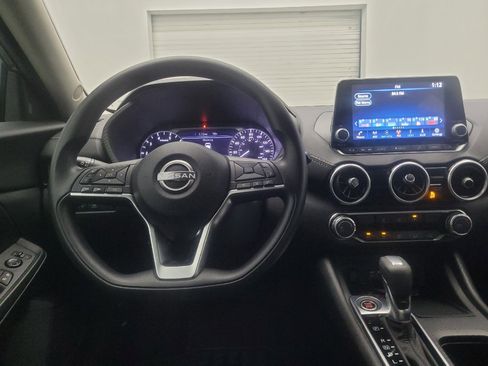 Used 2024 Nissan Sentra SV FWD image 22