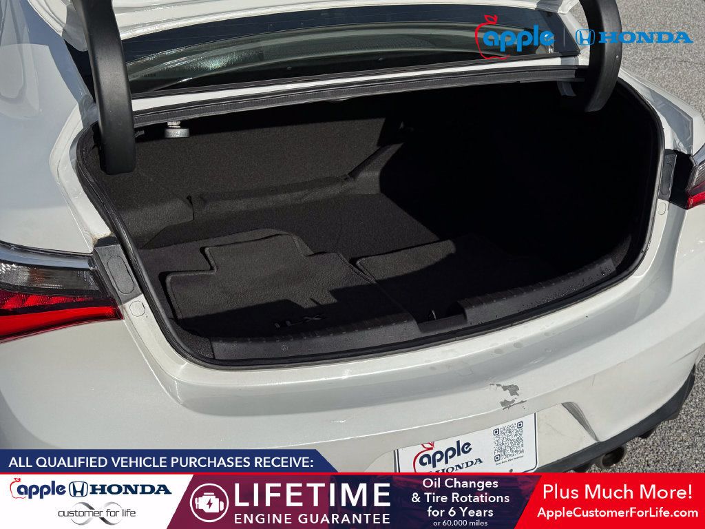 Used 2020 Acura ILX w/ Premium Package FWD image 19