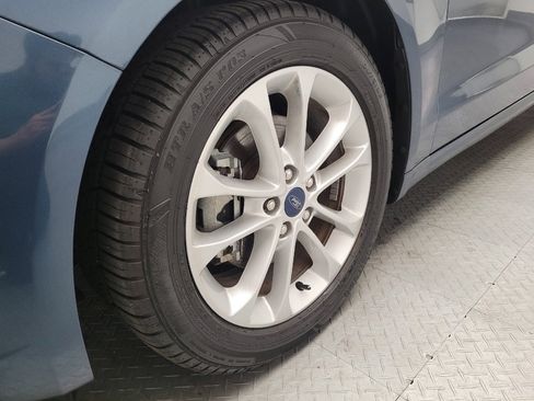Used 2019 Ford Fusion SE FWD image 31