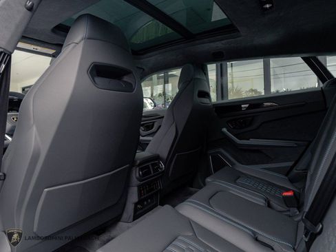 Used 2025 Lamborghini Urus SE AWD/4WD image 18