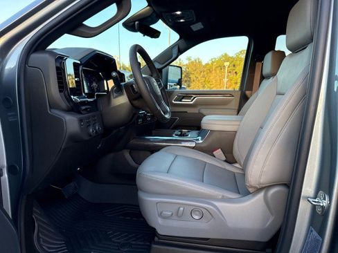 New 2026 Chevrolet Silverado 2500 LTZ w/ LTZ Premium Package image 18