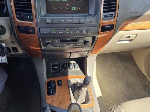 Used 2004 Lexus GX 470 image 21