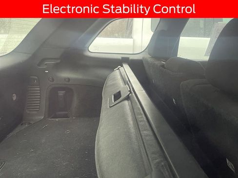 Used 2017 Jeep Grand Cherokee Laredo image 8