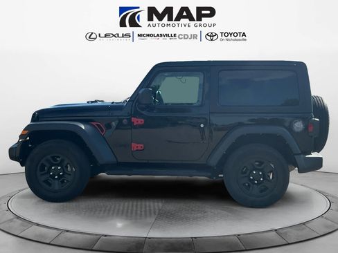 Used 2022 Jeep Wrangler Sport AWD/4WD image 2