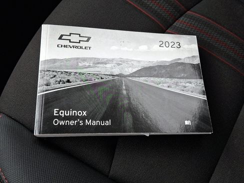 Used 2023 Chevrolet Equinox RS image 26