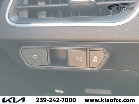 New 2026 Kia K4 FWD image 21