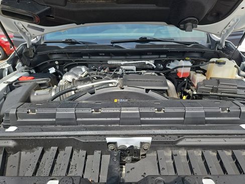 Used 2024 GMC Sierra 2500 AT4 w/ AT4 Premium Plus Package image 10