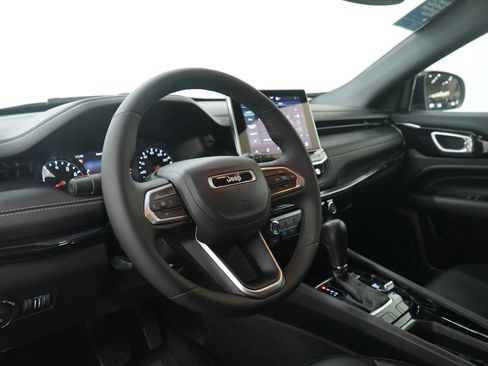 Used 2023 Jeep Compass Altitude w/ Convenience Group image 25