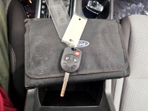 Used 2018 Ford Escape SE w/ Ford Safe & Smart Package image 22