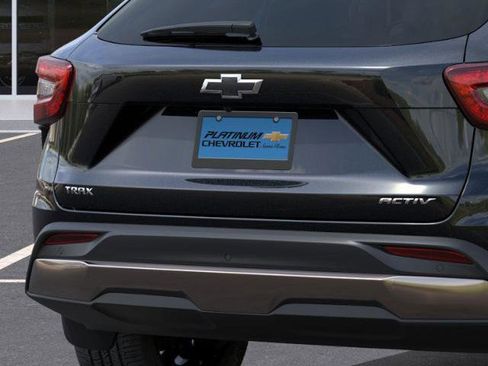 New 2026 Chevrolet Trax ACTIV w/ Driver Confidence Package image 14
