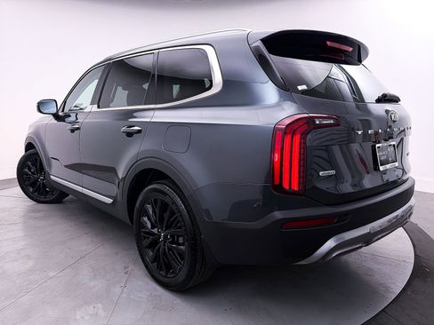 Used 2021 Kia Telluride SX w/ SX Prestige Package image 2