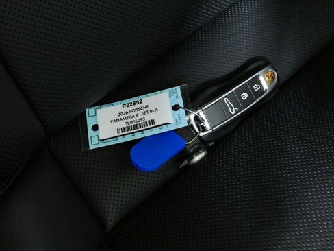 New 2026 Porsche Panamera 4 AWD/4WD image 31