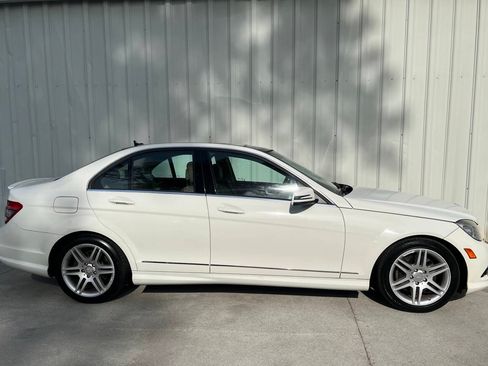 Used 2010 Mercedes-Benz C 350 Sport image 2
