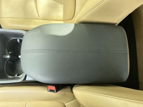 Used 2022 Toyota RAV4 XLE Premium FWD image 21
