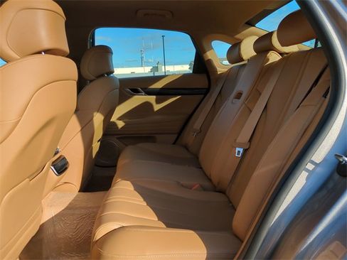 Certified 2025 Genesis G80 2.5T image 11