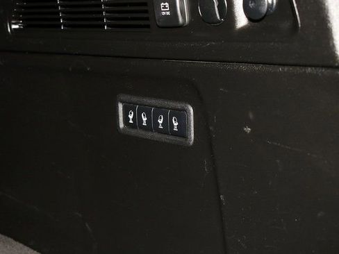 Used 2023 Jeep Wagoneer L Series III w/ Preferred Equipment Group image 30