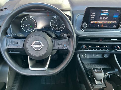 Used 2023 Nissan Rogue SV image 19