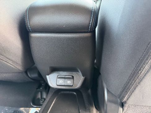 Used 2022 Nissan Leaf S image 16