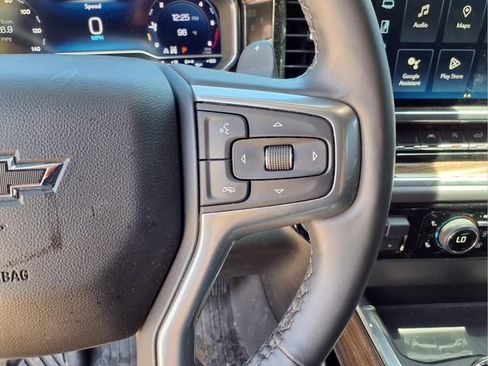 Used 2025 Chevrolet Silverado 1500 LT Trail Boss w/ Convenience Package II AWD/4WD image 14
