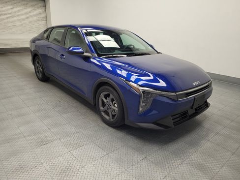 Used 2025 Kia K4 FWD image 13