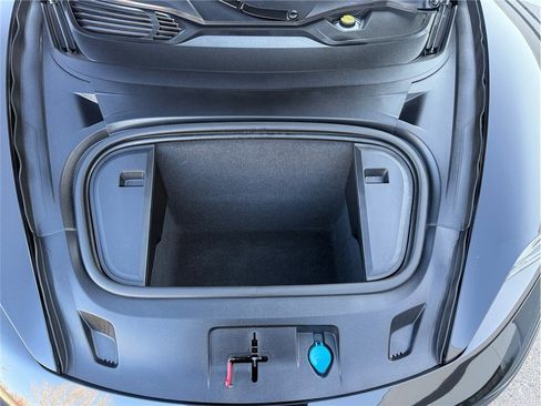 Used 2020 Porsche Taycan 4S image 50