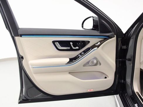 New 2026 Mercedes-Benz S 580 4MATIC Sedan image 14