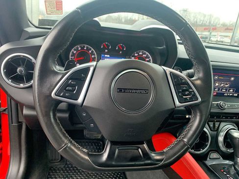 Certified 2022 Chevrolet Camaro LT RWD image 11