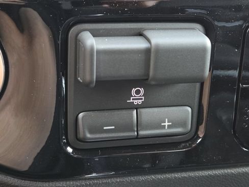 New 2026 Chevrolet Silverado 1500 RST w/ All Star Edition Plus AWD/4WD image 7