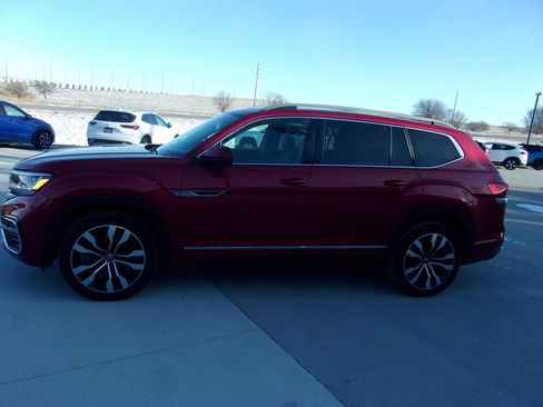 Used 2022 Volkswagen Atlas SEL Premium image 6