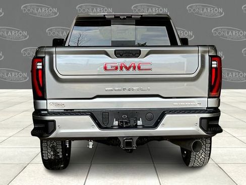 New 2026 GMC Sierra 2500 Denali w/ Denali Reserve Package image 4