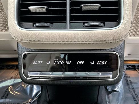 Used 2023 Mercedes-Benz GLS 450 4MATIC image 36