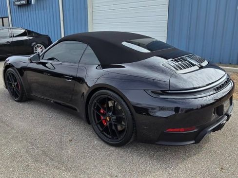 Used 2026 Porsche 911 Carrera 4 GTS AWD/4WD image 21