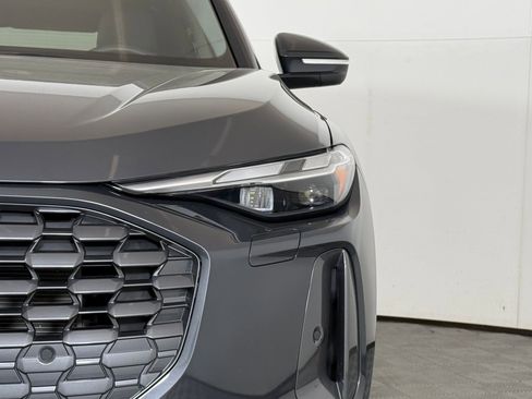 Certified 2025 Audi Q5 Premium w/ Convenience Package image 10