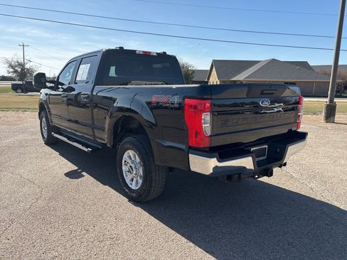 Used 2020 Ford F250 XL w/ STX Appearance Package image 4