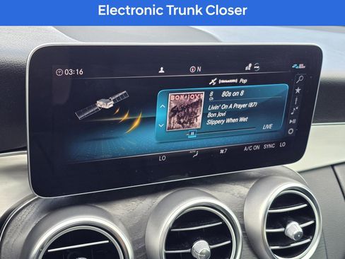 Used 2019 Mercedes-Benz C 300 C 300 image 21